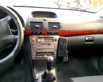 Зелений Тойота Авенсіс, об'ємом двигуна 2 л та пробігом 290 тис. км за 2599 $, фото 8 на Automoto.ua