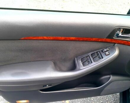 Зелений Тойота Авенсіс, об'ємом двигуна 2 л та пробігом 290 тис. км за 2599 $, фото 9 на Automoto.ua