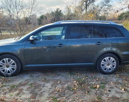 Зелений Тойота Авенсіс, об'ємом двигуна 2 л та пробігом 146 тис. км за 8000 $, фото 2 на Automoto.ua