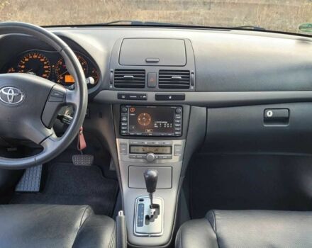 Зелений Тойота Авенсіс, об'ємом двигуна 2 л та пробігом 146 тис. км за 8000 $, фото 13 на Automoto.ua
