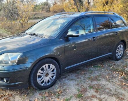 Зелений Тойота Авенсіс, об'ємом двигуна 2 л та пробігом 146 тис. км за 8000 $, фото 1 на Automoto.ua