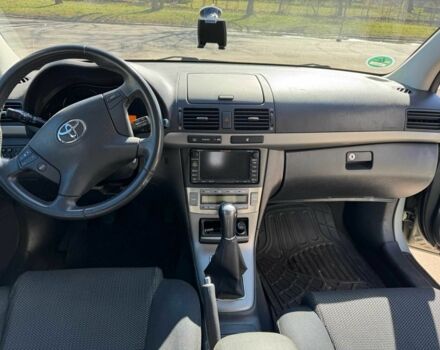 Зеленый Тойота Авенсис, объемом двигателя 2 л и пробегом 233 тыс. км за 6850 $, фото 12 на Automoto.ua