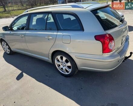 Зеленый Тойота Авенсис, объемом двигателя 2.01 л и пробегом 231 тыс. км за 6550 $, фото 2 на Automoto.ua