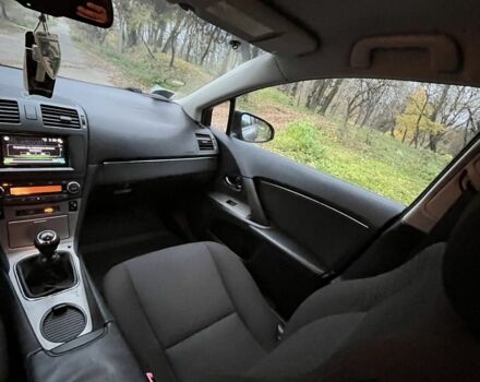 Зеленый Тойота Авенсис, объемом двигателя 2 л и пробегом 277 тыс. км за 8500 $, фото 8 на Automoto.ua