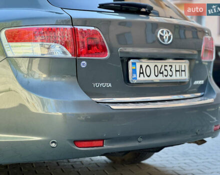 Зеленый Тойота Авенсис, объемом двигателя 2.2 л и пробегом 320 тыс. км за 8800 $, фото 25 на Automoto.ua