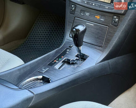 Зеленый Тойота Авенсис, объемом двигателя 2.2 л и пробегом 320 тыс. км за 8800 $, фото 30 на Automoto.ua