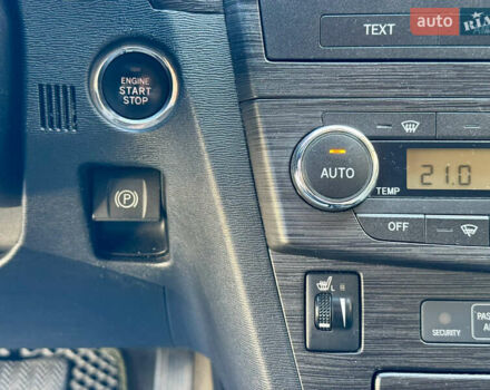 Зеленый Тойота Авенсис, объемом двигателя 2.2 л и пробегом 320 тыс. км за 8800 $, фото 42 на Automoto.ua