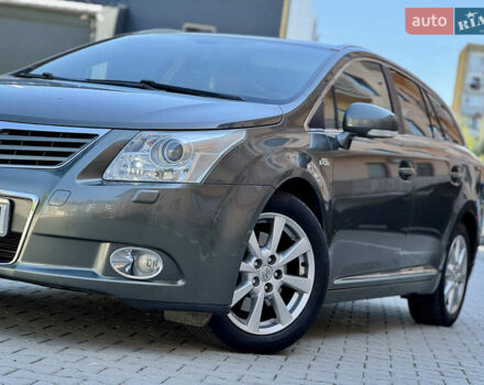 Зеленый Тойота Авенсис, объемом двигателя 2.2 л и пробегом 320 тыс. км за 8800 $, фото 3 на Automoto.ua