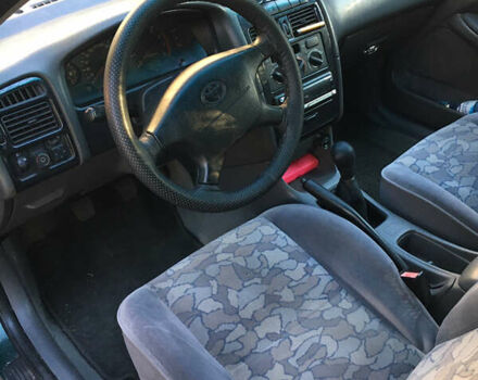 Зеленый Тойота Авенсис, объемом двигателя 1.8 л и пробегом 545 тыс. км за 2600 $, фото 3 на Automoto.ua