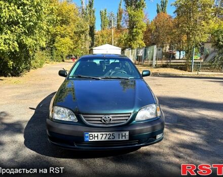 Зеленый Тойота Авенсис, объемом двигателя 2 л и пробегом 285 тыс. км за 3200 $, фото 3 на Automoto.ua