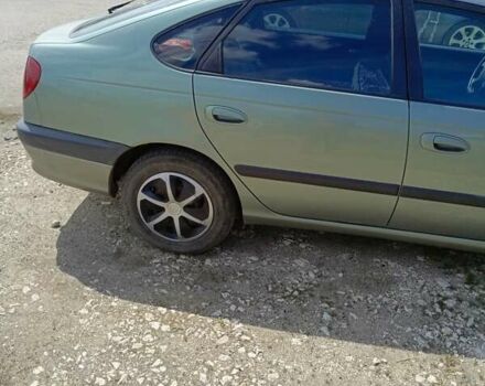 Зеленый Тойота Авенсис, объемом двигателя 2 л и пробегом 344 тыс. км за 3900 $, фото 3 на Automoto.ua