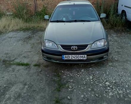 Зеленый Тойота Авенсис, объемом двигателя 2 л и пробегом 344 тыс. км за 3900 $, фото 2 на Automoto.ua