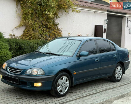 Зелений Тойота Авенсіс, об'ємом двигуна 1.8 л та пробігом 220 тис. км за 3999 $, фото 1 на Automoto.ua