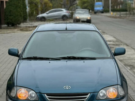 Зеленый Тойота Авенсис, объемом двигателя 1.8 л и пробегом 220 тыс. км за 3899 $, фото 1 на Automoto.ua