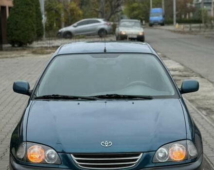 Зелений Тойота Авенсіс, об'ємом двигуна 1.8 л та пробігом 220 тис. км за 3899 $, фото 1 на Automoto.ua