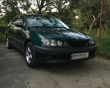 Зеленый Тойота Авенсис, объемом двигателя 1.8 л и пробегом 550 тыс. км за 2600 $, фото 1 на Automoto.ua