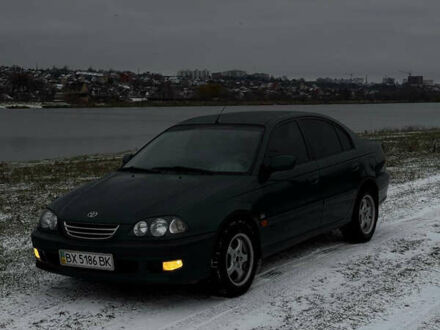 Тойота Авенсис 1998 в Хмельницком на Automoto.ua Зеленый Тойота Авенсис, объемом двигателя 2 л и пробегом 290 тыс. км за 3000 $, фото 1 на Automoto.ua