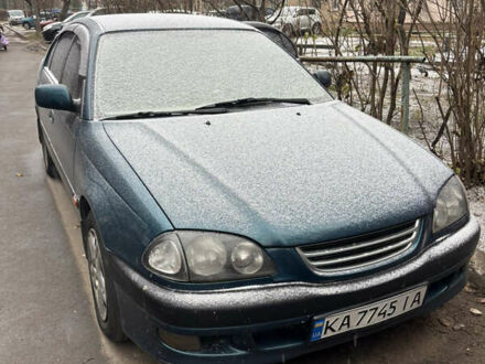 Тойота Авенсіс 1998 у Києві на Automoto.ua Зелений Тойота Авенсіс, об'ємом двигуна 2 л та пробігом 460 тис. км за 2400 $, фото 1 на Automoto.ua