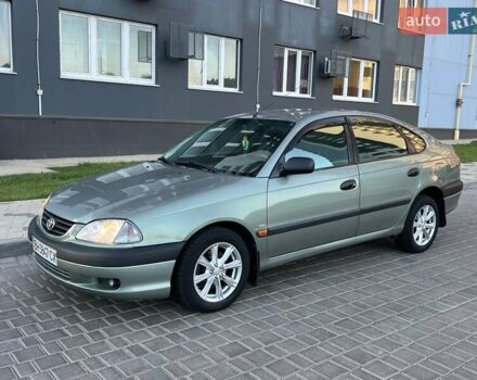 Зелений Тойота Авенсіс, об'ємом двигуна 1.8 л та пробігом 280 тис. км за 3999 $, фото 1 на Automoto.ua