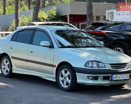 Зелений Тойота Авенсіс, об'ємом двигуна 1.8 л та пробігом 323 тис. км за 4100 $, фото 1 на Automoto.ua
