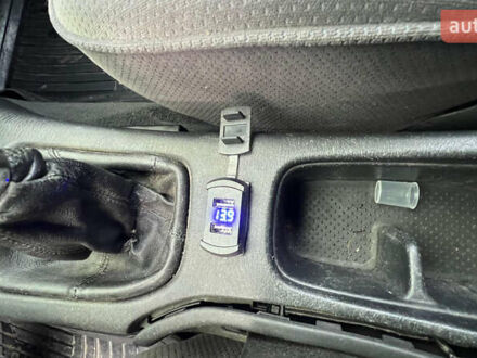 Тойота Авенсіс 2001 у Беляевке на Automoto.ua Зелений Тойота Авенсіс, об'ємом двигуна 2 л та пробігом 306 тис. км за 4300 $, фото 1 на Automoto.ua