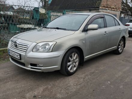 Зелений Тойота Авенсіс, об'ємом двигуна 1.8 л та пробігом 320 тис. км за 4500 $, фото 1 на Automoto.ua