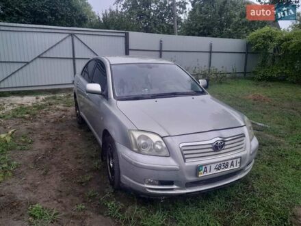 Зеленый Тойота Авенсис, объемом двигателя 1.76 л и пробегом 266 тыс. км за 5000 $, фото 1 на Automoto.ua