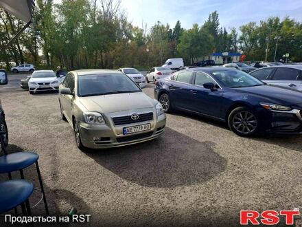 Зелений Тойота Авенсіс, об'ємом двигуна 1.8 л та пробігом 190 тис. км за 5900 $, фото 1 на Automoto.ua