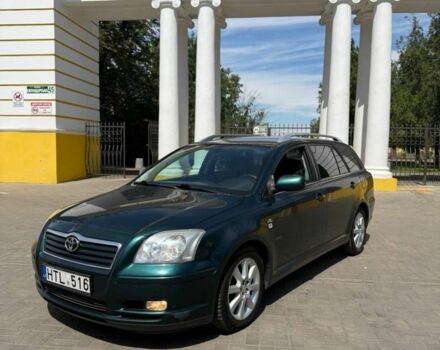Зеленый Тойота Авенсис, объемом двигателя 2 л и пробегом 300 тыс. км за 3100 $, фото 1 на Automoto.ua