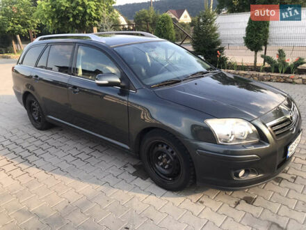 Зеленый Тойота Авенсис, объемом двигателя 2.2 л и пробегом 318 тыс. км за 6300 $, фото 1 на Automoto.ua