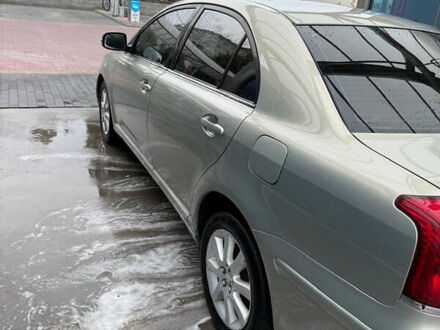 Зелений Тойота Авенсіс, об'ємом двигуна 2 л та пробігом 155 тис. км за 7000 $, фото 1 на Automoto.ua