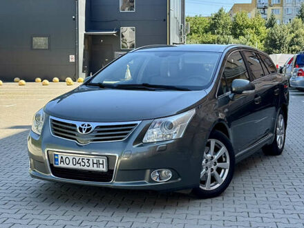 Тойота Авенсис 2009 в Ужгороде на Automoto.ua Зеленый Тойота Авенсис, объемом двигателя 2.23 л и пробегом 320 тыс. км за 8800 $, фото 1 на Automoto.ua