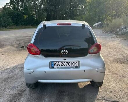 Белый Тойота Айго, объемом двигателя 1 л и пробегом 262 тыс. км за 4500 $, фото 5 на Automoto.ua