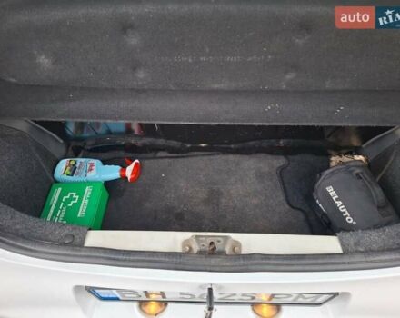 Белый Тойота Айго, объемом двигателя 1 л и пробегом 111 тыс. км за 4300 $, фото 11 на Automoto.ua