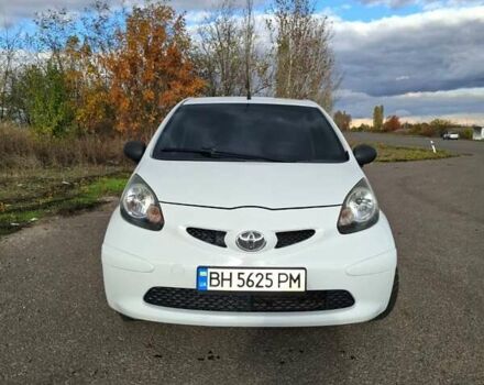 Белый Тойота Айго, объемом двигателя 1 л и пробегом 111 тыс. км за 4300 $, фото 7 на Automoto.ua