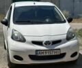 Тойота Айго 2009 в Житомире на Automoto.ua Белый Тойота Айго, объемом двигателя 1 л и пробегом 109 тыс. км за 3700 $, фото 1 на Automoto.ua