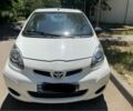 Білий Тойота Айго, об'ємом двигуна 0.9 л та пробігом 170 тис. км за 4000 $, фото 1 на Automoto.ua