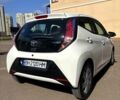 Білий Тойота Айго, об'ємом двигуна 1 л та пробігом 95 тис. км за 11000 $, фото 4 на Automoto.ua