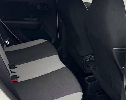 Белый Тойота Айго, объемом двигателя 1 л и пробегом 65 тыс. км за 10000 $, фото 4 на Automoto.ua