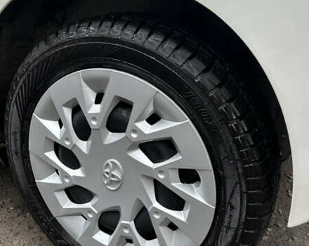 Белый Тойота Айго, объемом двигателя 1 л и пробегом 171 тыс. км за 9200 $, фото 12 на Automoto.ua