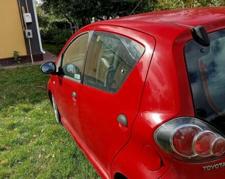 Чорний Тойота Айго, об'ємом двигуна 0 л та пробігом 130 тис. км за 3200 $, фото 1 на Automoto.ua