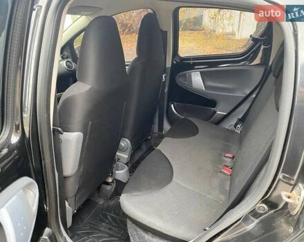 Черный Тойота Айго, объемом двигателя 1 л и пробегом 198 тыс. км за 4100 $, фото 4 на Automoto.ua
