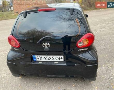 Черный Тойота Айго, объемом двигателя 1 л и пробегом 198 тыс. км за 4100 $, фото 7 на Automoto.ua