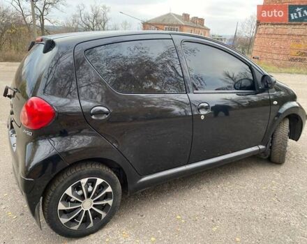 Черный Тойота Айго, объемом двигателя 1 л и пробегом 198 тыс. км за 4100 $, фото 8 на Automoto.ua