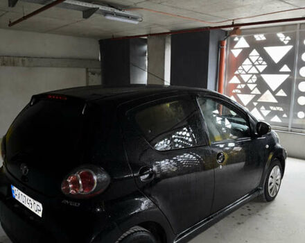 Чорний Тойота Айго, об'ємом двигуна 1 л та пробігом 167 тис. км за 6200 $, фото 2 на Automoto.ua