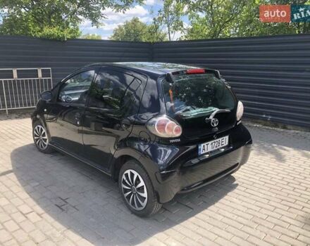 Чорний Тойота Айго, об'ємом двигуна 1 л та пробігом 170 тис. км за 4550 $, фото 3 на Automoto.ua