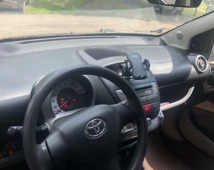 Чорний Тойота Айго, об'ємом двигуна 1 л та пробігом 172 тис. км за 5900 $, фото 1 на Automoto.ua