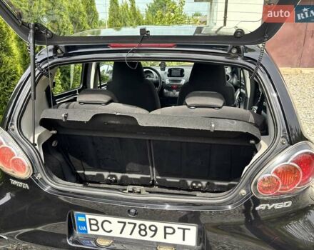 Чорний Тойота Айго, об'ємом двигуна 1 л та пробігом 167 тис. км за 5150 $, фото 6 на Automoto.ua