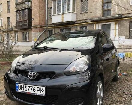 Чорний Тойота Айго, об'ємом двигуна 1 л та пробігом 172 тис. км за 5900 $, фото 5 на Automoto.ua