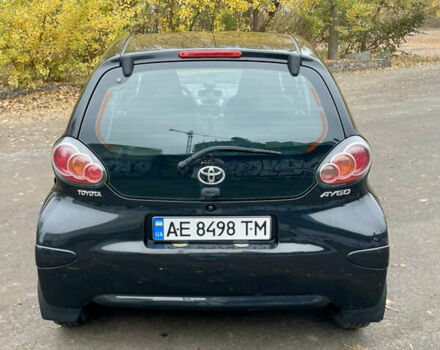 Черный Тойота Айго, объемом двигателя 1 л и пробегом 135 тыс. км за 4900 $, фото 18 на Automoto.ua
